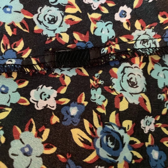 Volcom black, yellow, blue & white floral strappy Corset sundress SKU0581 - Picture 7 of 12